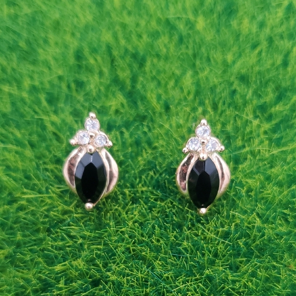 Roman Onyx Vintage Exclusive Earrings E1011 - Picture 1 of 3